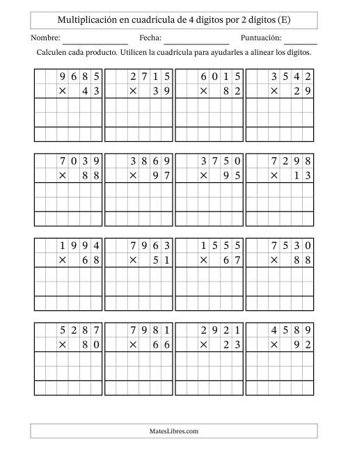 La hoja de ejercicios de Multiplicación con apoyo de cuadrícula de 4 dígitos por 2 dígitos (E)