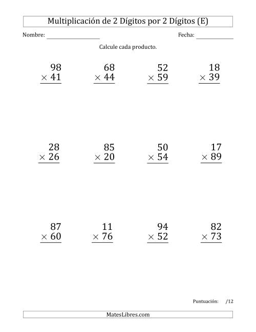 La hoja de ejercicios de Multiplicar Números de 2 Dígitos por 2 Dígitos (Formato Grande) Usando Comas como Separadores de Millares (E)